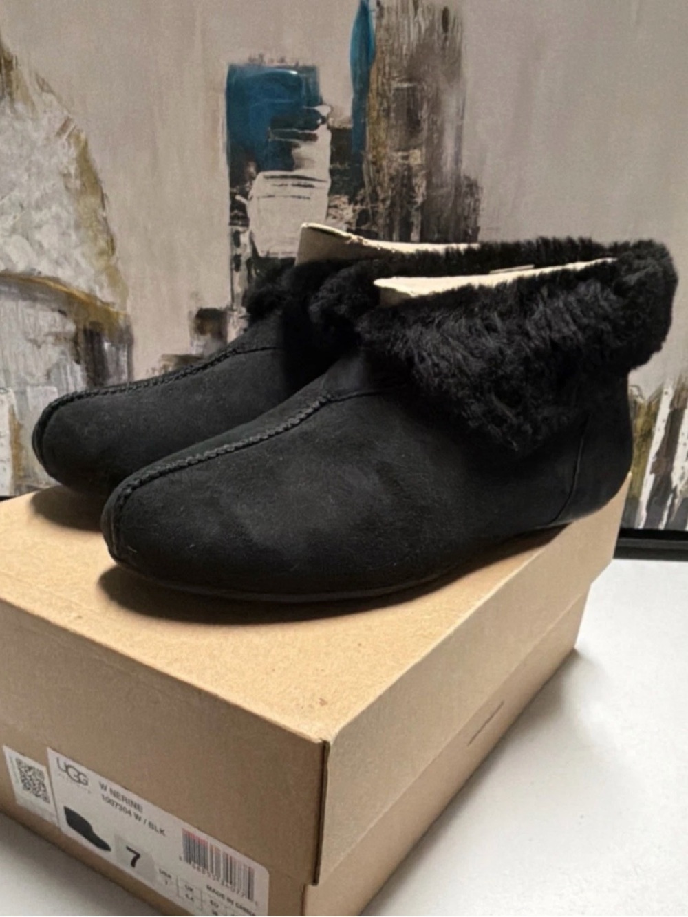 UGG W Nerine Black Women's Slippers (Box Label)